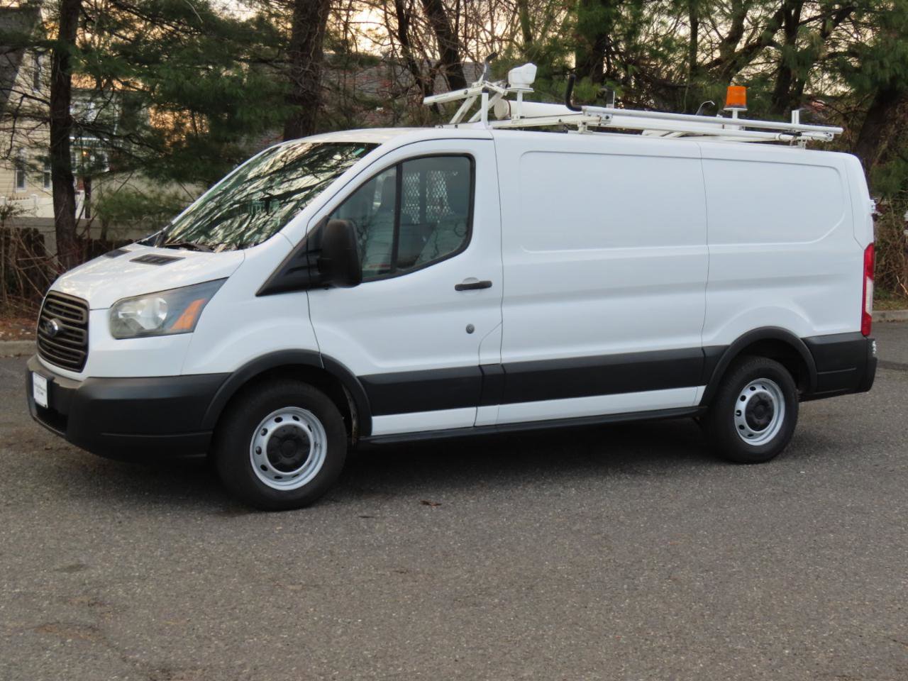 Used 2015 Ford Transit 150 130 Low Roof image 2