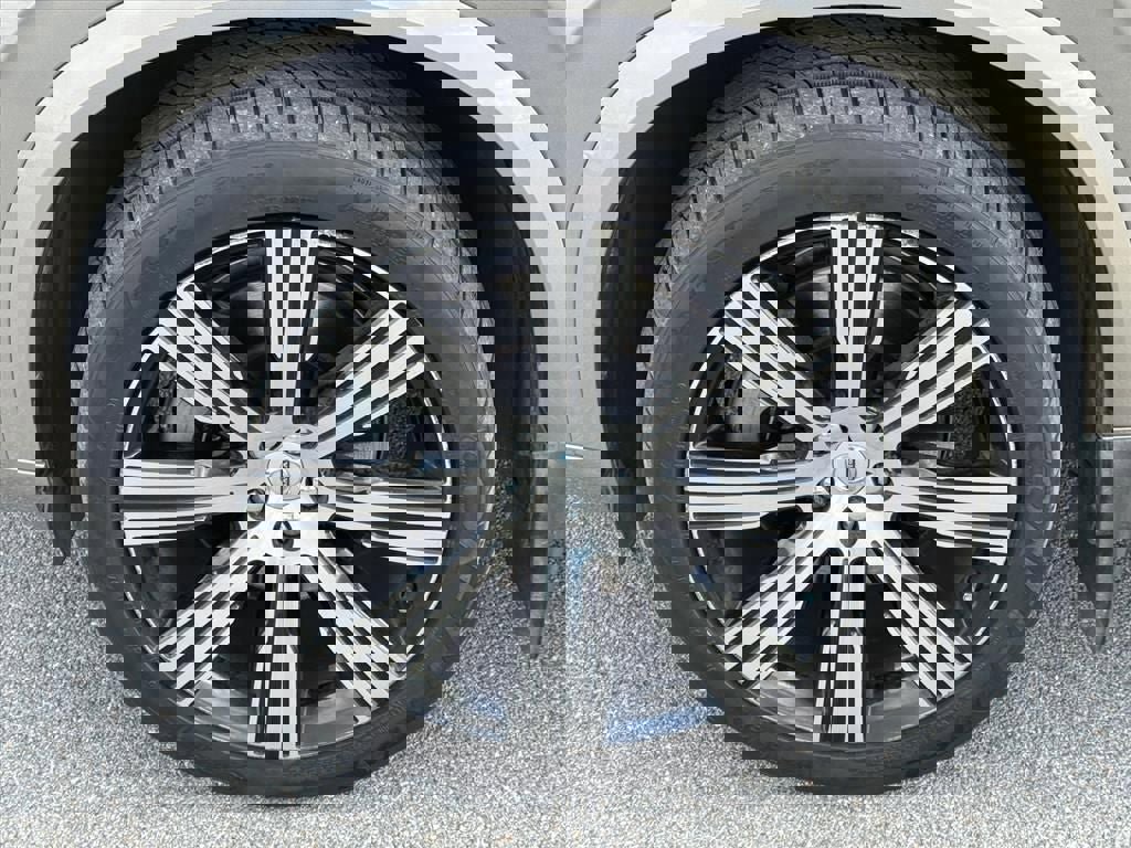 Used 2021 Volvo XC90 T8 Inscription w/ Advanced Package image 14