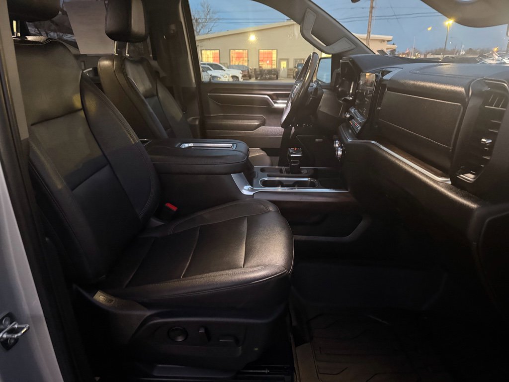 Used 2022 GMC Sierra 1500 SLT w/ SLT Premium Plus Package AWD/4WD image 25