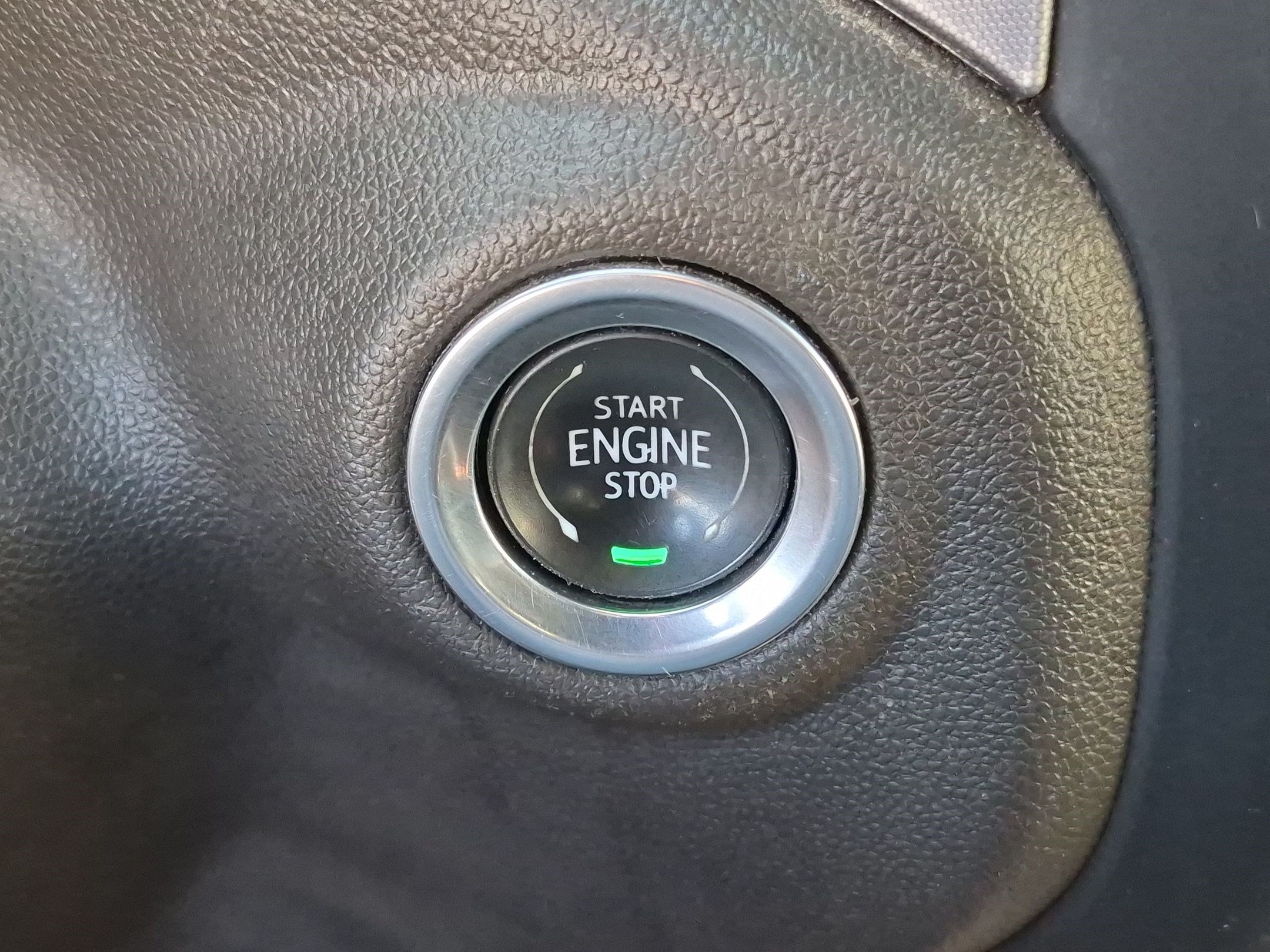 Used 2020 GMC Sierra 1500 SLT w/ SLT Convenience Package AWD/4WD image 19