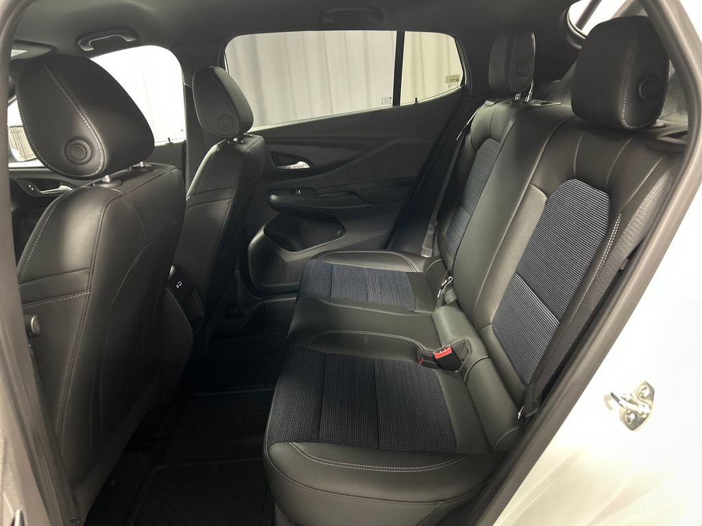 Used 2025 Buick Envista Preferred w/ Convenience I Package image 23