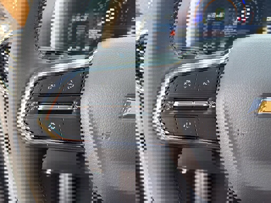 New 2026 Chevrolet Equinox LT w/ Convenience Package II image 17