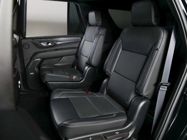 Used 2023 GMC Yukon Denali w/ Denali Reserve Package AWD/4WD image 5
