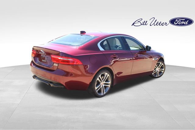 Used 2017 Jaguar XE Premium image 5