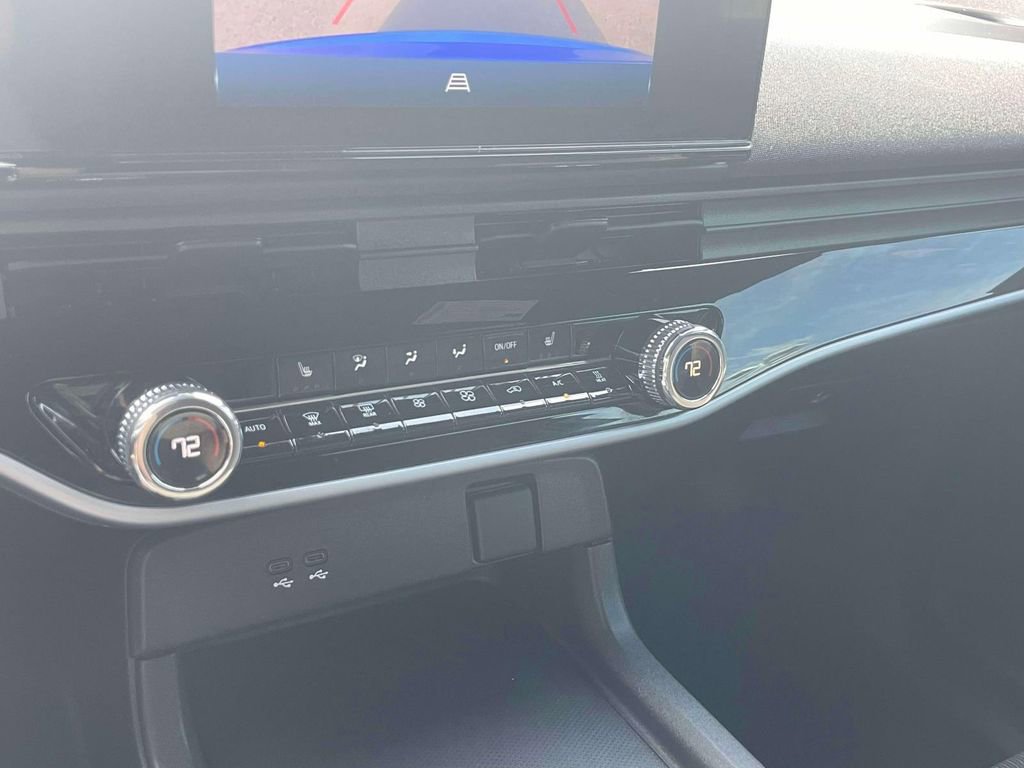 Certified 2024 Honda Prologue EX image 29
