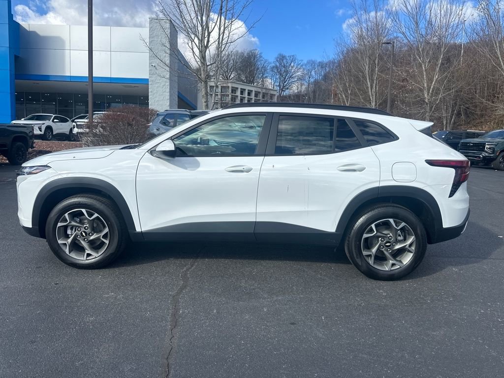 New 2025 Chevrolet Trax LT w/ LT Convenience Package image 32