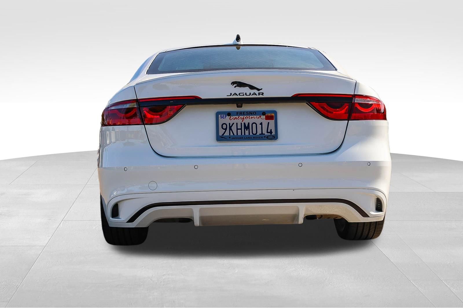 Used 2024 Jaguar XF R-Dynamic SE image 6