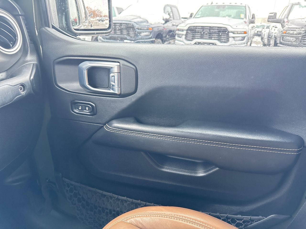 Used 2021 Jeep Gladiator Rubicon w/ Uconnect 4C Nav & Sound Group image 27