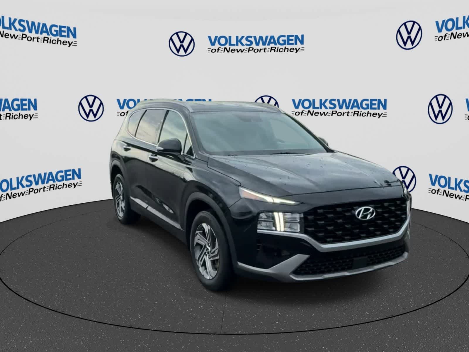 Used 2023 Hyundai Santa Fe SEL FWD image 2