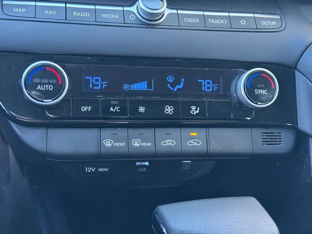 Certified 2024 Hyundai Elantra SEL image 31