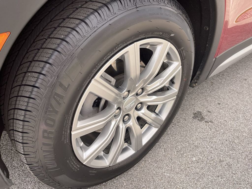 Used 2023 Cadillac XT4 Premium Luxury image 10