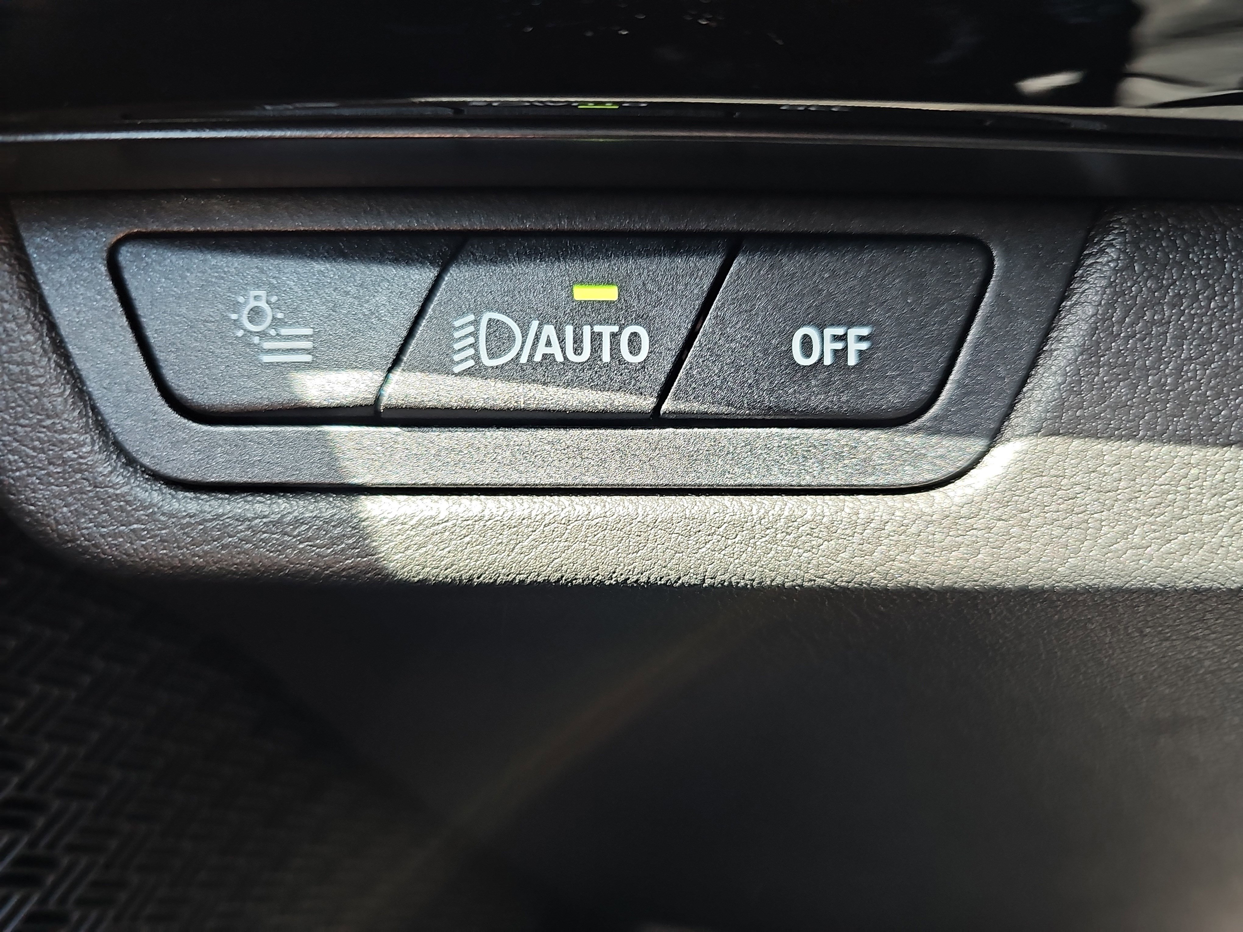 New 2026 BMW X1 xDrive28i w/ Technology Package image 27