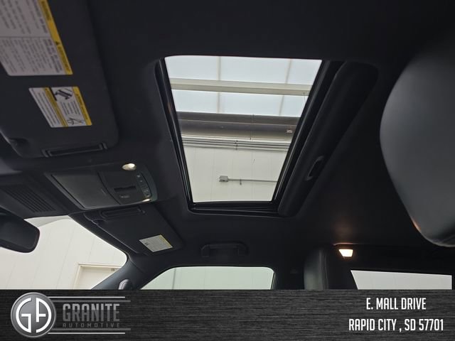 Used 2021 Nissan Armada SL w/ Midnight Edition Package image 21