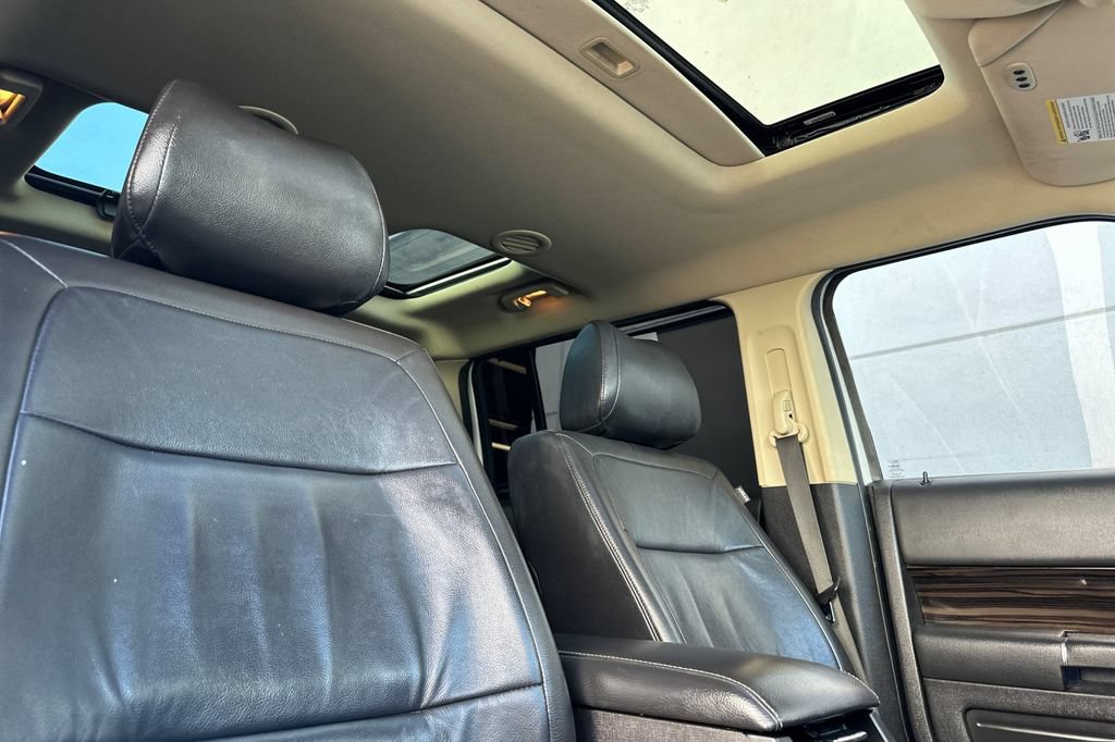 Used 2019 Ford Flex SEL w/ Equipment Group 202A AWD/4WD image 18