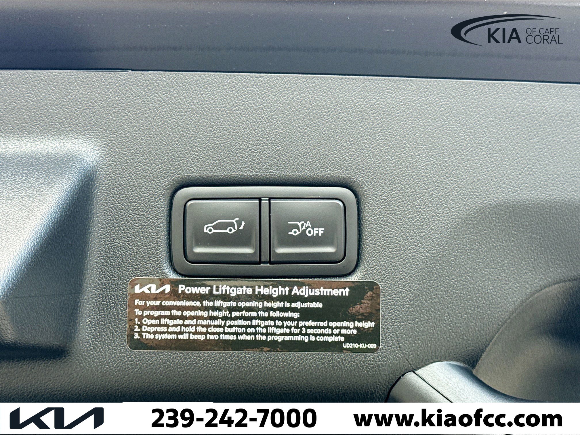 New 2027 Kia Telluride EX w/ Towing Package FWD image 12