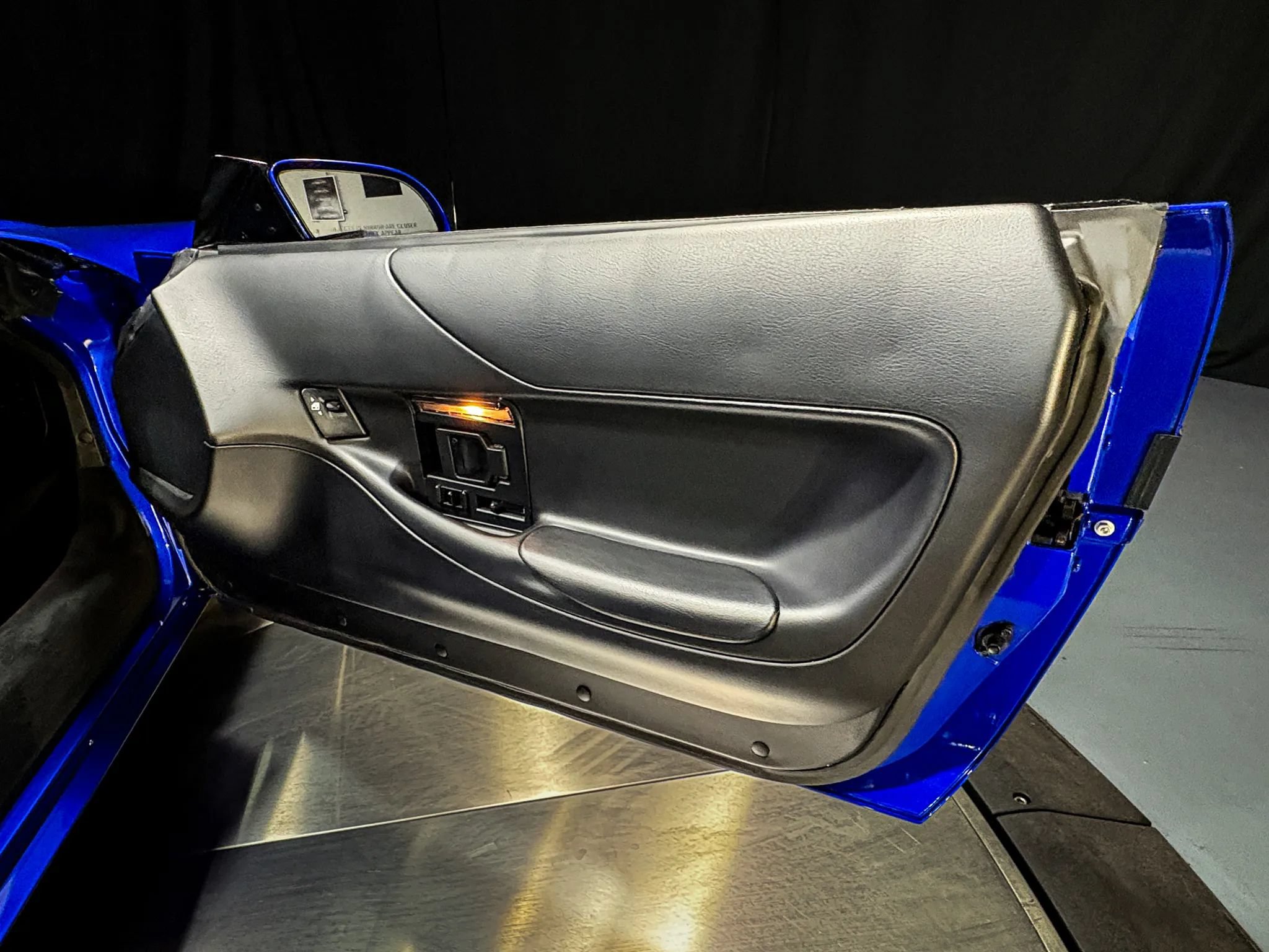 Used 1996 Chevrolet Corvette Convertible RWD image 30