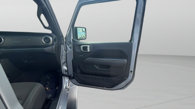Certified 2019 Jeep Wrangler Unlimited Sahara AWD/4WD image 26