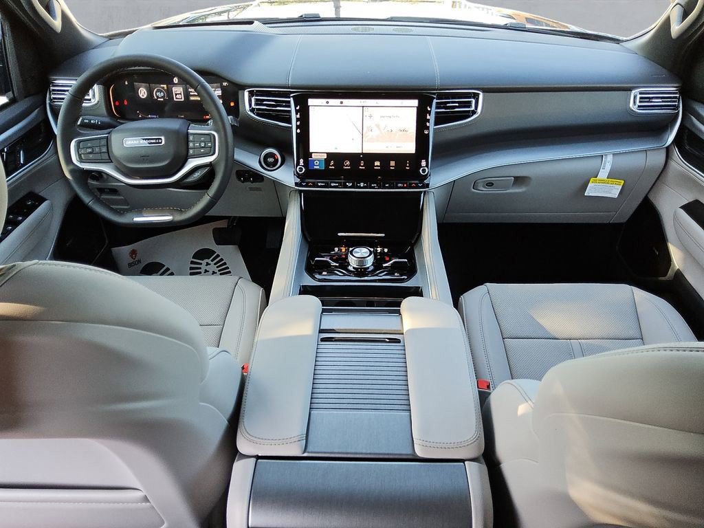 New 2026 Jeep Grand Wagoneer L Limited AWD/4WD image 10