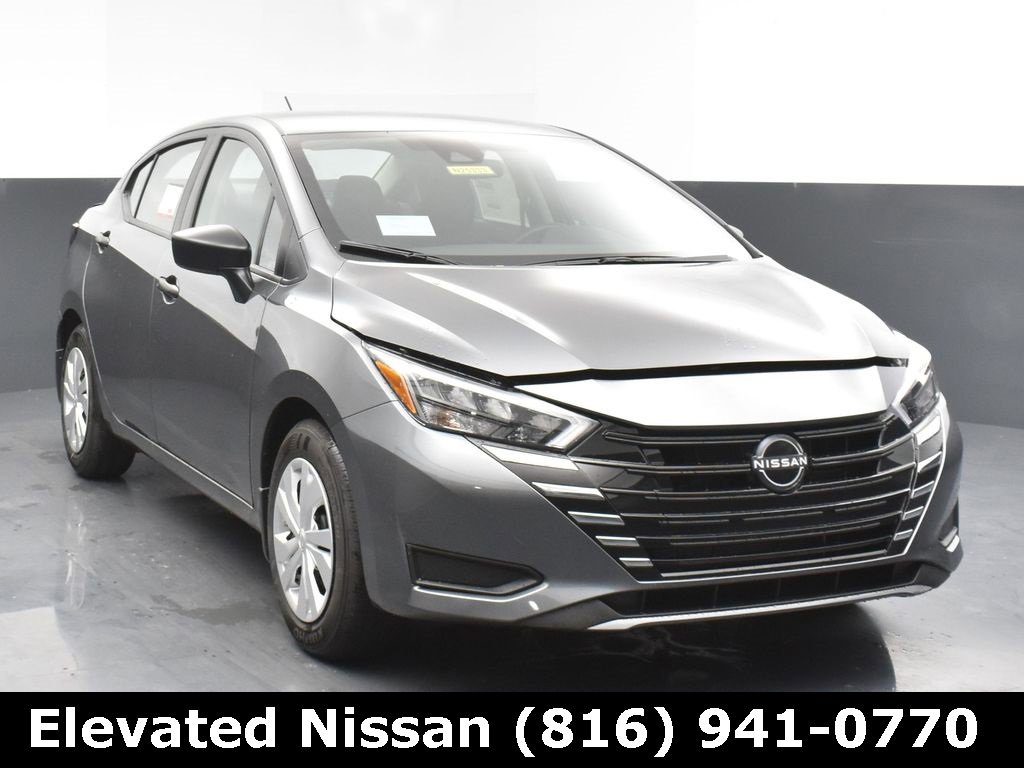 New 2025 Nissan Versa S w/ Trunk Package