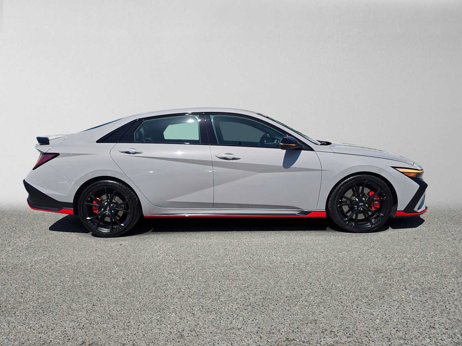 Used 2026 Hyundai Elantra N FWD image 2