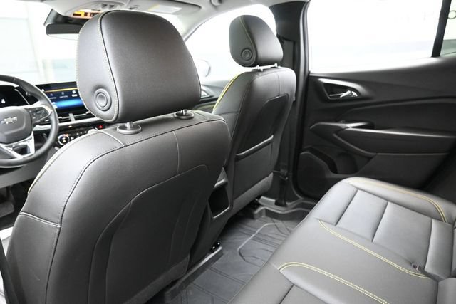 Used 2026 Chevrolet Trax ACTIV w/ Sunroof Package FWD image 24