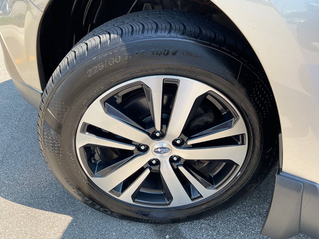Used 2018 Subaru Outback 2.5i Limited AWD/4WD image 49