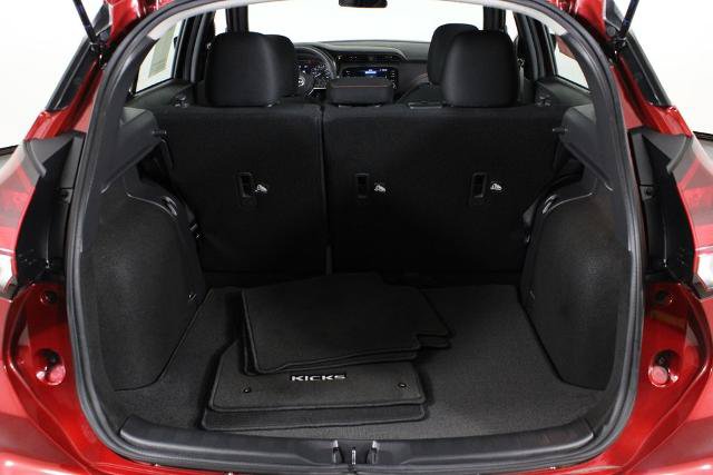 Certified 2024 Nissan Kicks SR FWD image 18