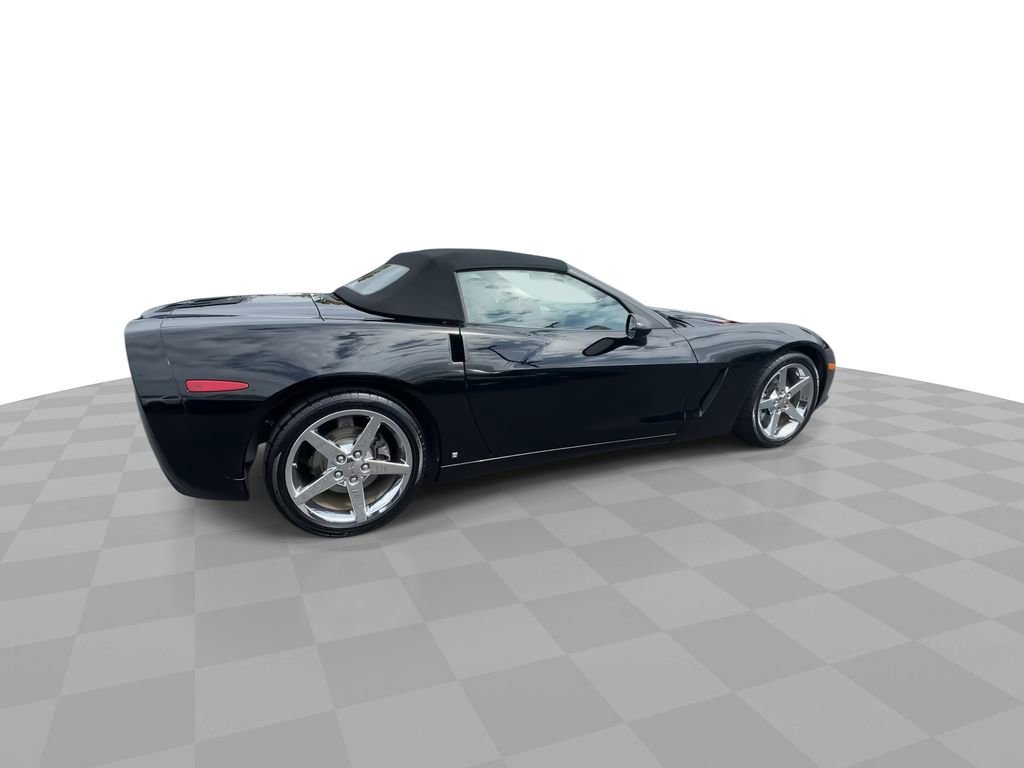 Used 2007 Chevrolet Corvette Convertible w/ Preferred Equipment Group RWD image 8