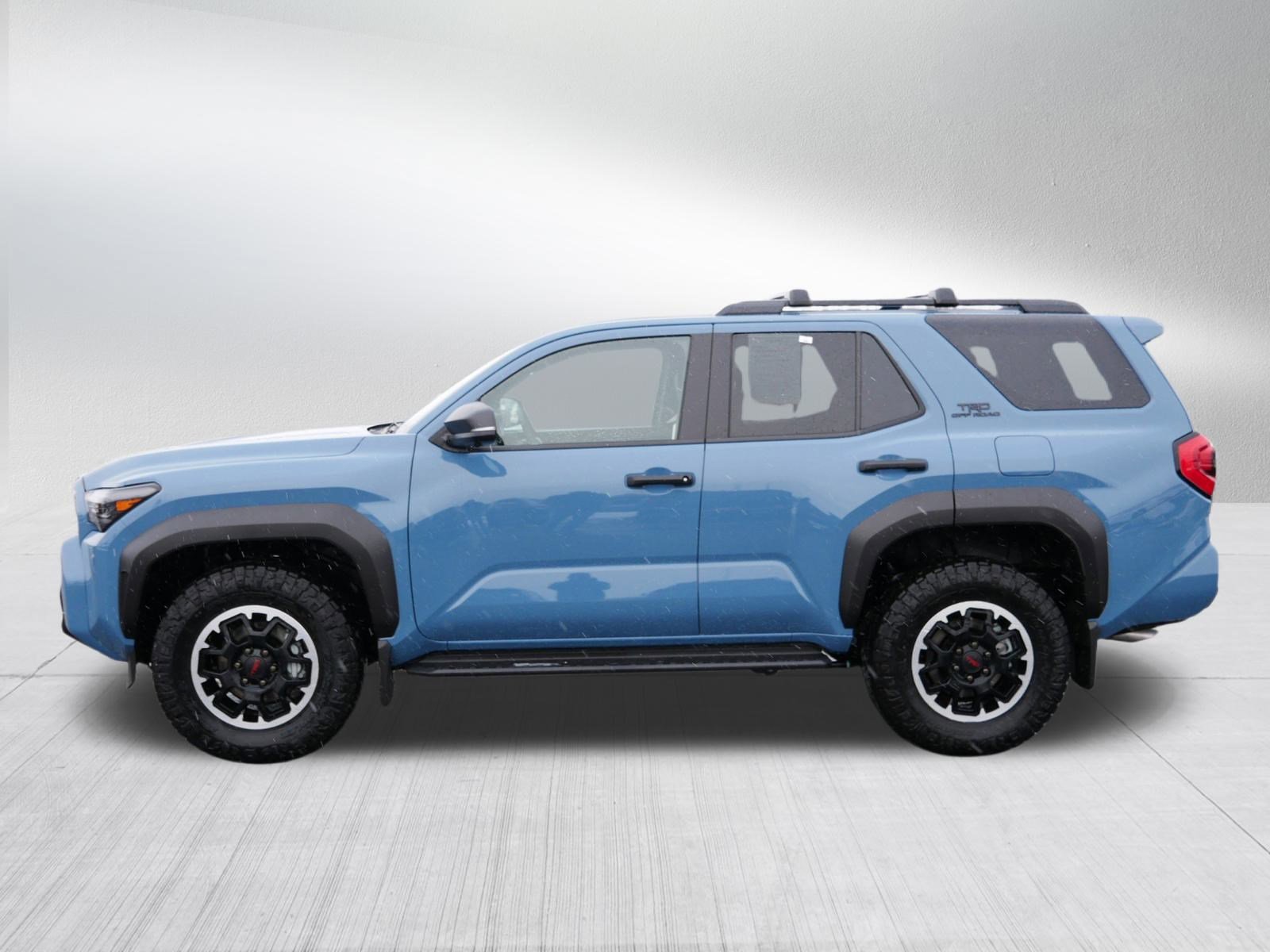 Certified 2025 Toyota 4Runner TRD Off-Road Premium image 4