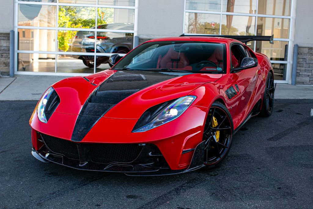 Used 2020 Ferrari 812 Superfast RWD image 2
