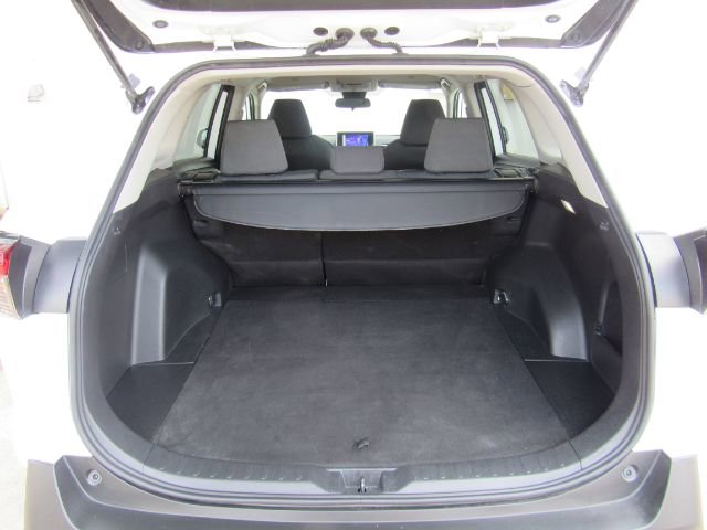 Used 2025 Toyota RAV4 XLE image 24