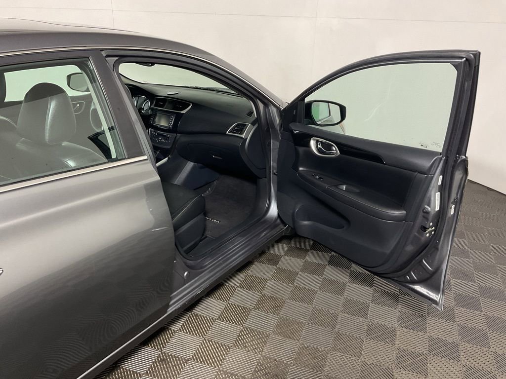 Used 2018 Nissan Sentra SL image 33