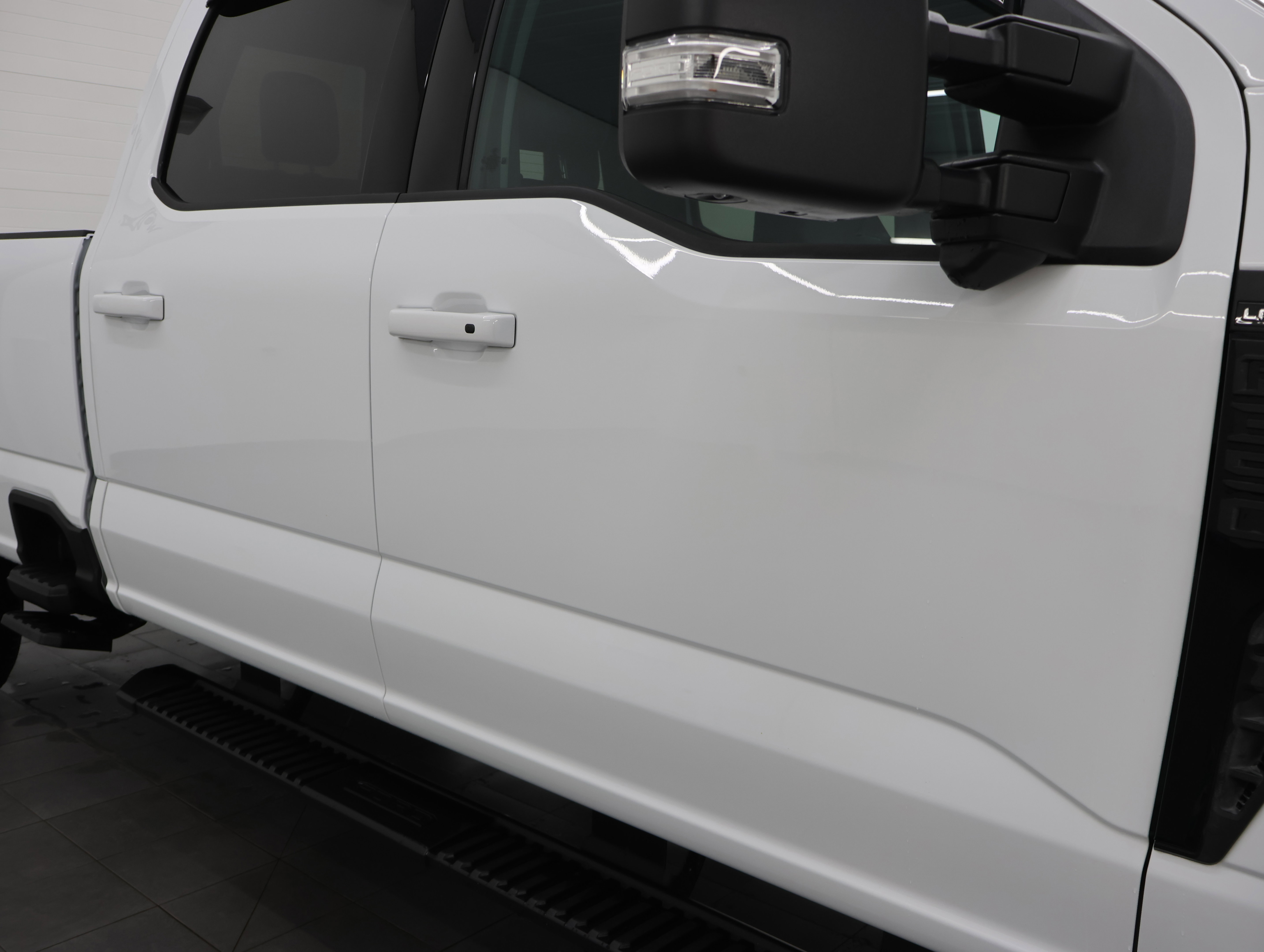 Used 2024 Ford F350 Lariat w/ Sport Appearance Package AWD/4WD image 27