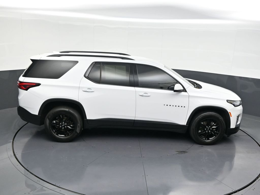 Used 2023 Chevrolet Traverse LT image 21