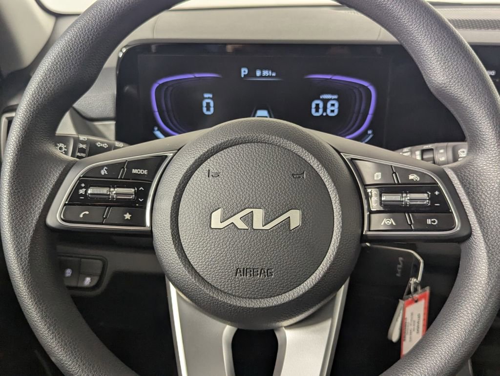 New 2026 Kia Seltos LX image 16