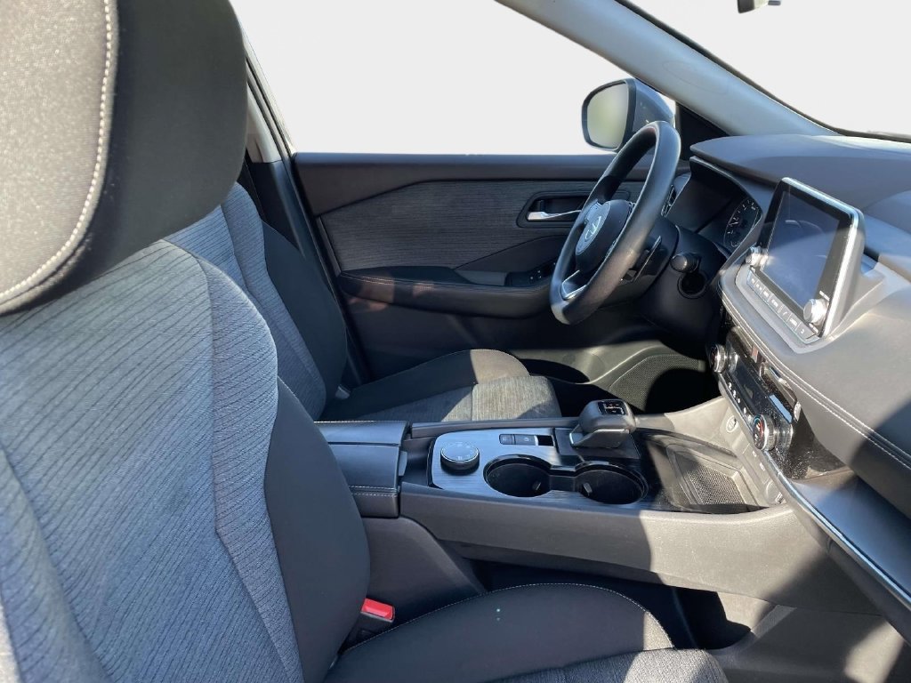 Used 2021 Nissan Rogue SV AWD/4WD image 11