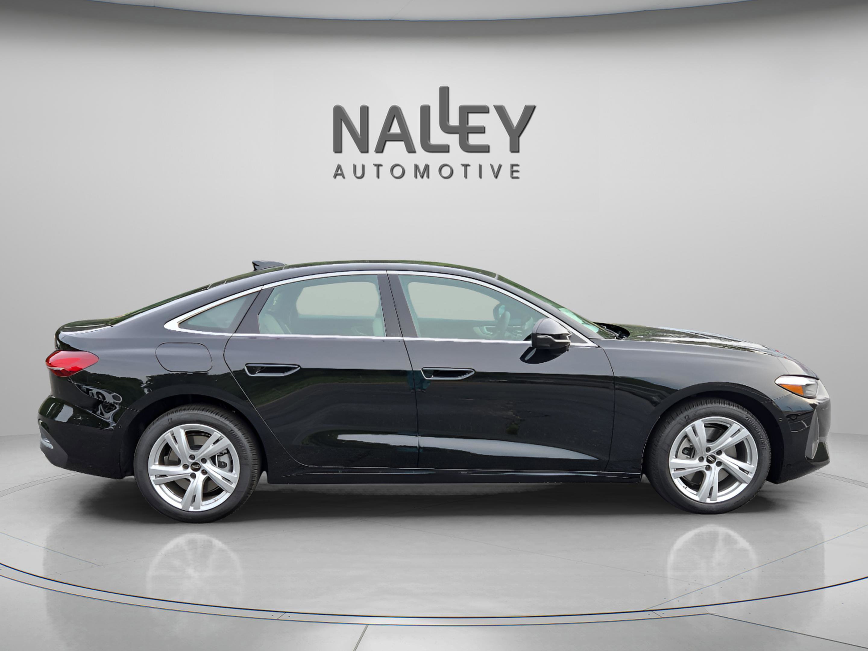 Used 2025 Audi A5 2.0T Premium w/ Convenience Package image 5