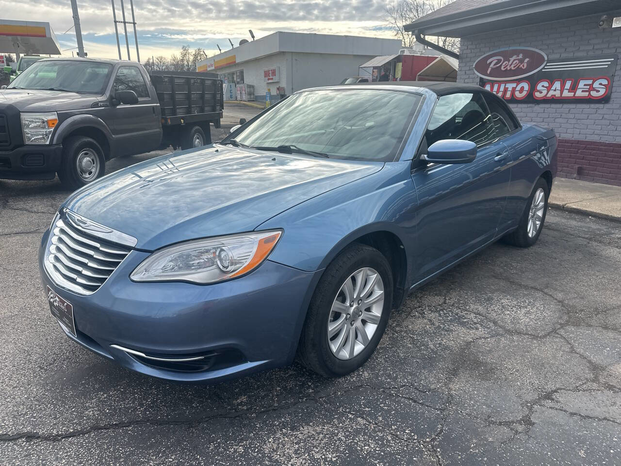 Used 2011 Chrysler 200 Touring image 7