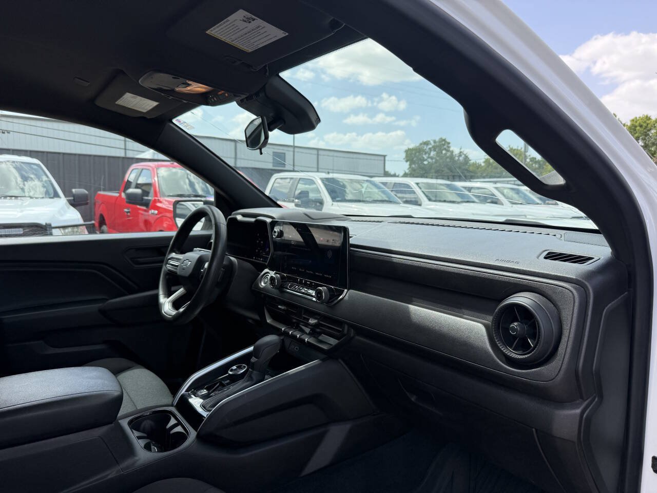 Used 2024 Chevrolet Colorado Trail Boss AWD/4WD image 9