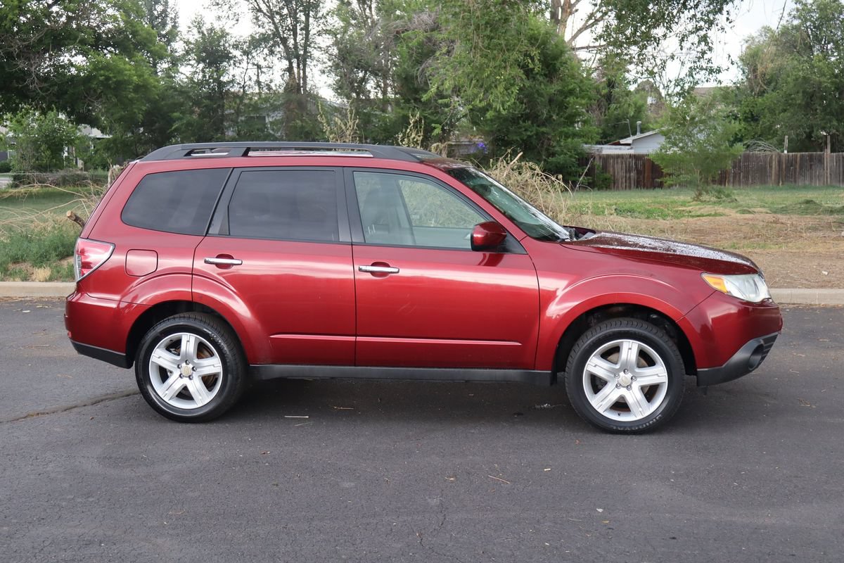 Used 2010 Subaru Forester 2.5X Limited w/ Popular Equipment Group 4B AWD/4WD image 3