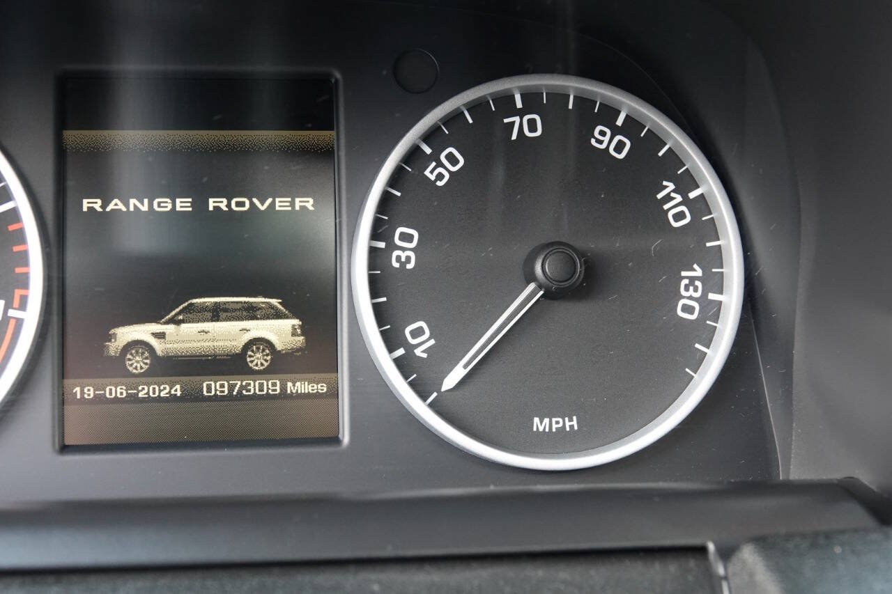 Used 2011 Land Rover Range Rover Sport Supercharged AWD/4WD image 40