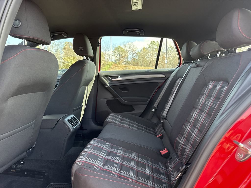 Used 2020 Volkswagen Golf 4-Door image 20