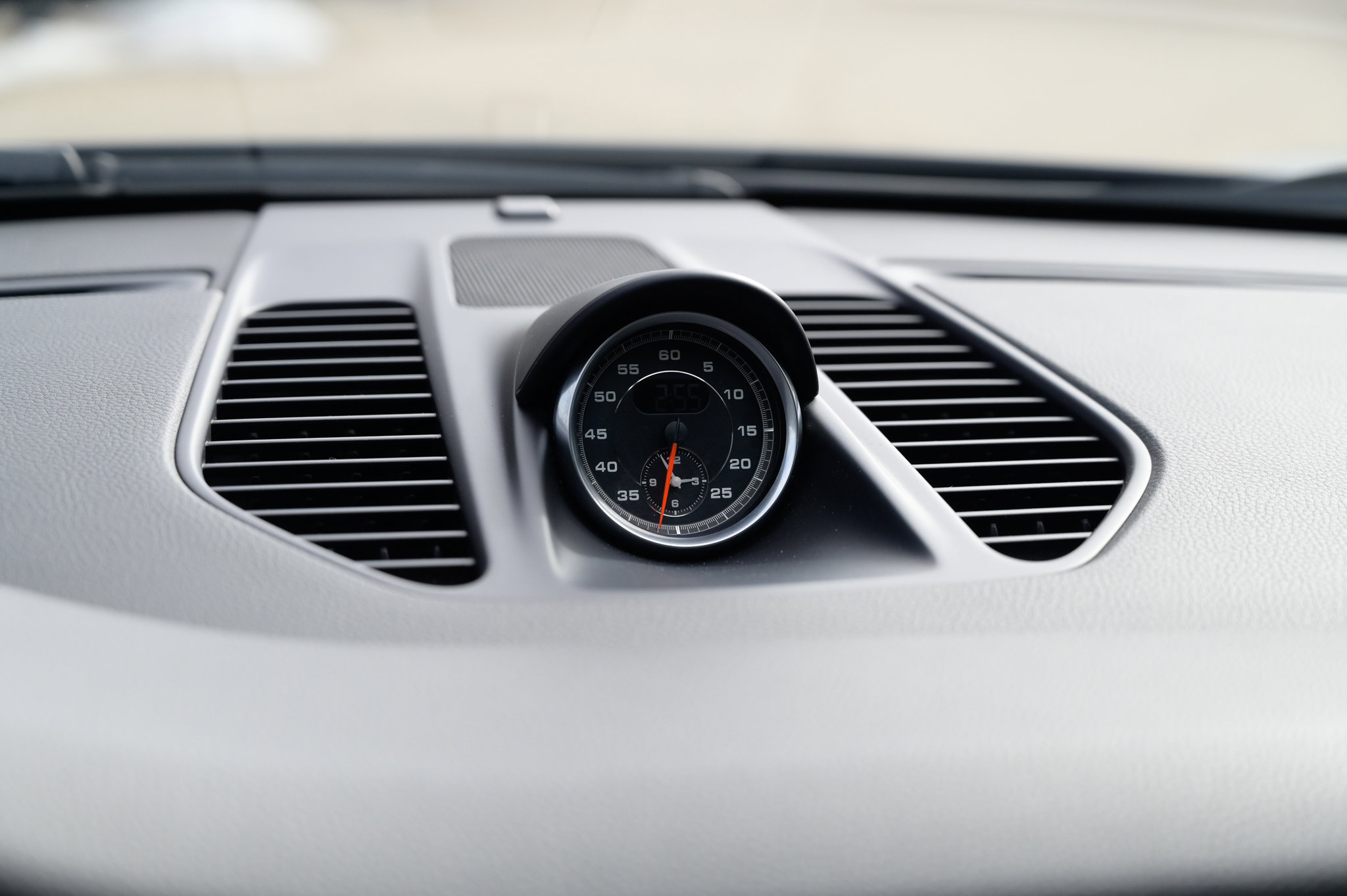 Used 2016 Porsche 911 Carrera S image 28