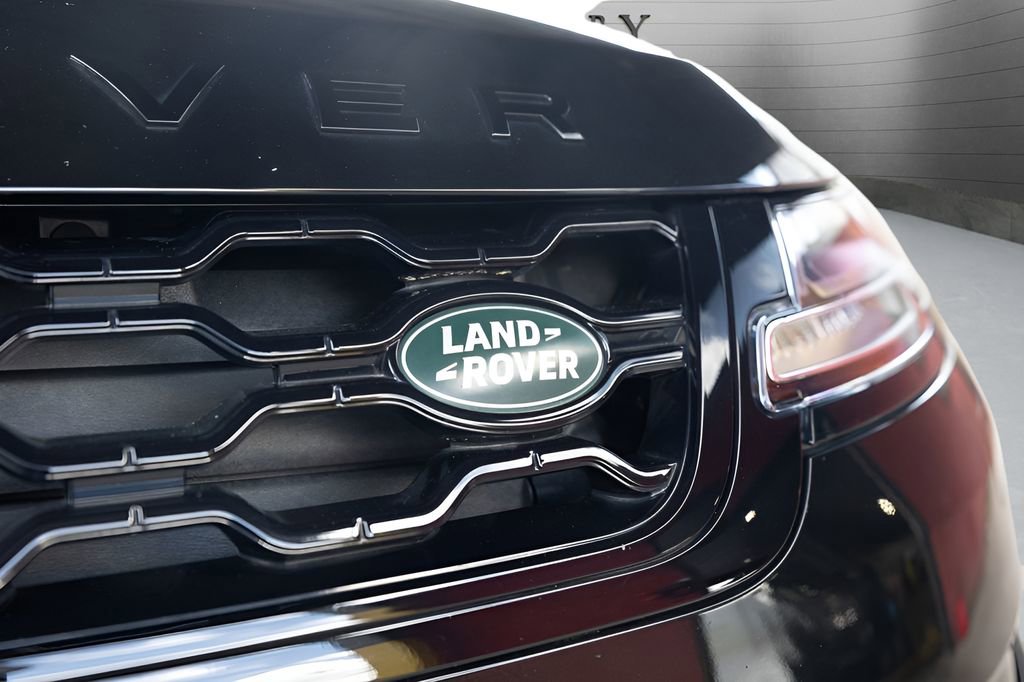 Used 2022 Land Rover Range Rover Evoque R-Dynamic S AWD/4WD image 14