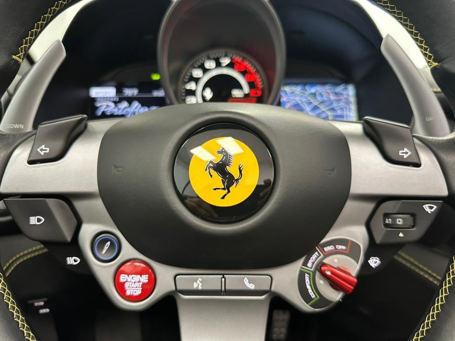 Used 2019 Ferrari Portofino RWD image 70