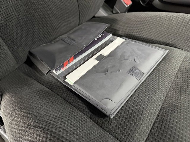 Used 2018 Dodge Grand Caravan SE w/ UConnect Hands-Free Group image 21