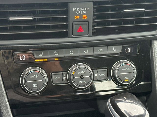 Used 2024 Volkswagen Jetta SE image 16