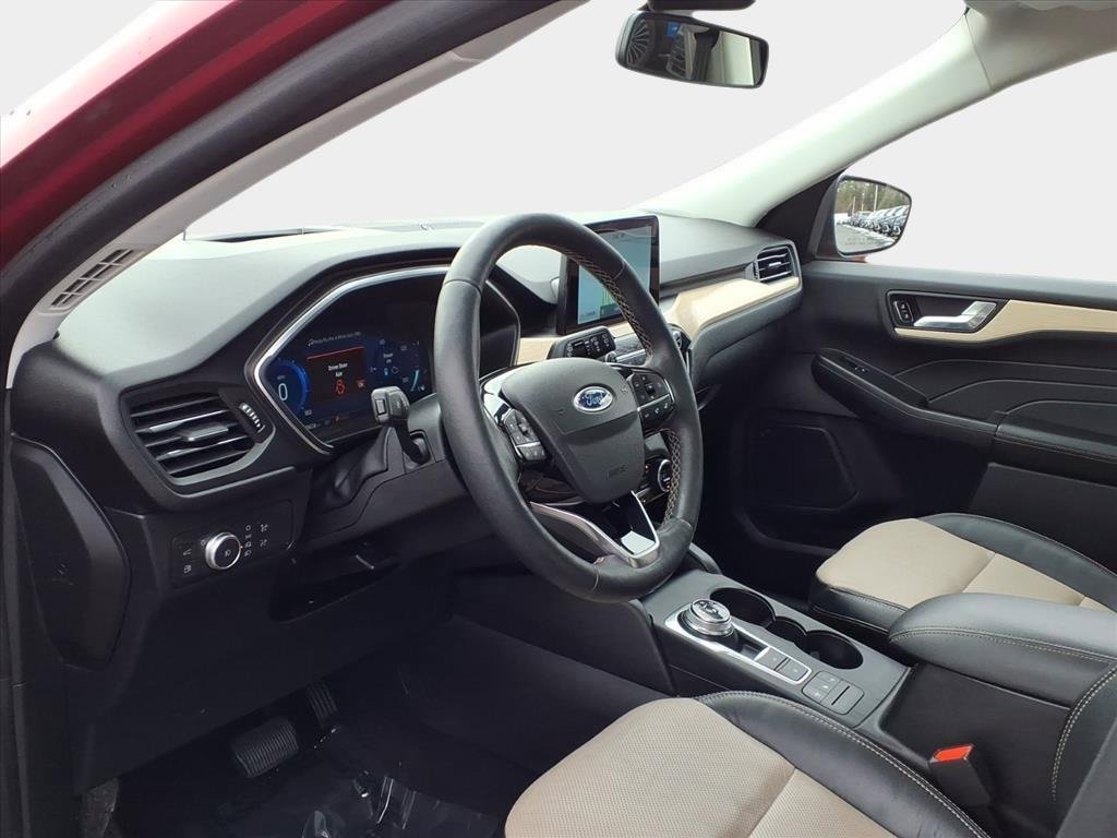 Used 2021 Ford Escape Titanium w/ Titanium Elite Package image 8