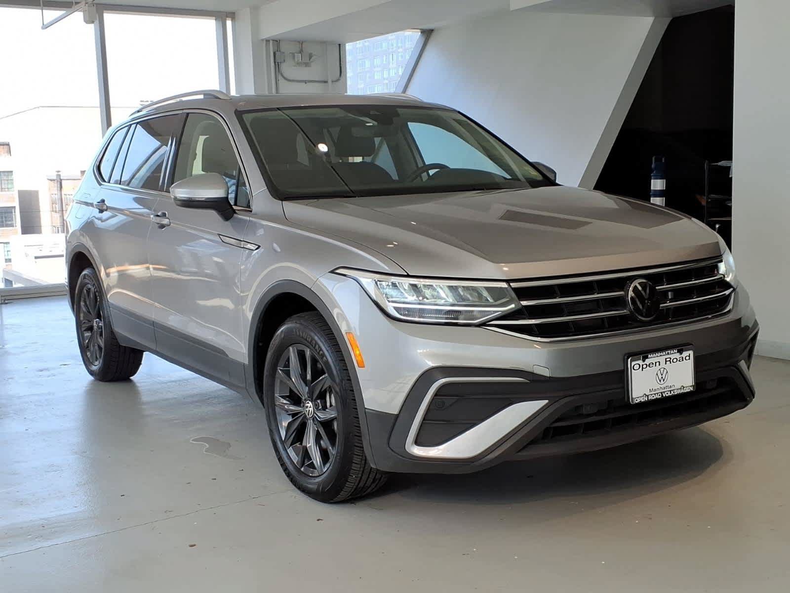 Used 2022 Volkswagen Tiguan SE AWD/4WD image 3