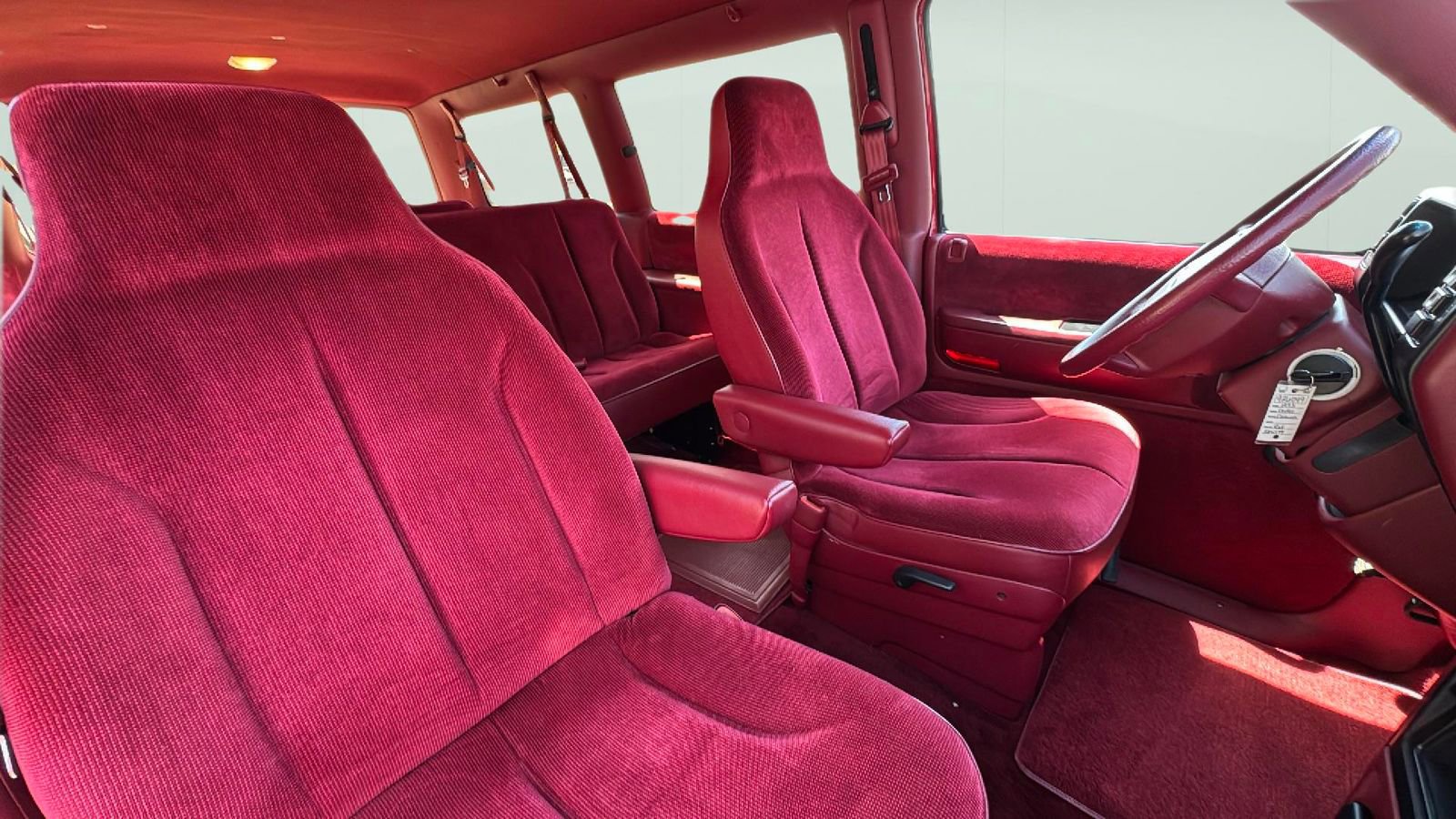 Used 1993 Dodge Grand Caravan SE FWD image 20
